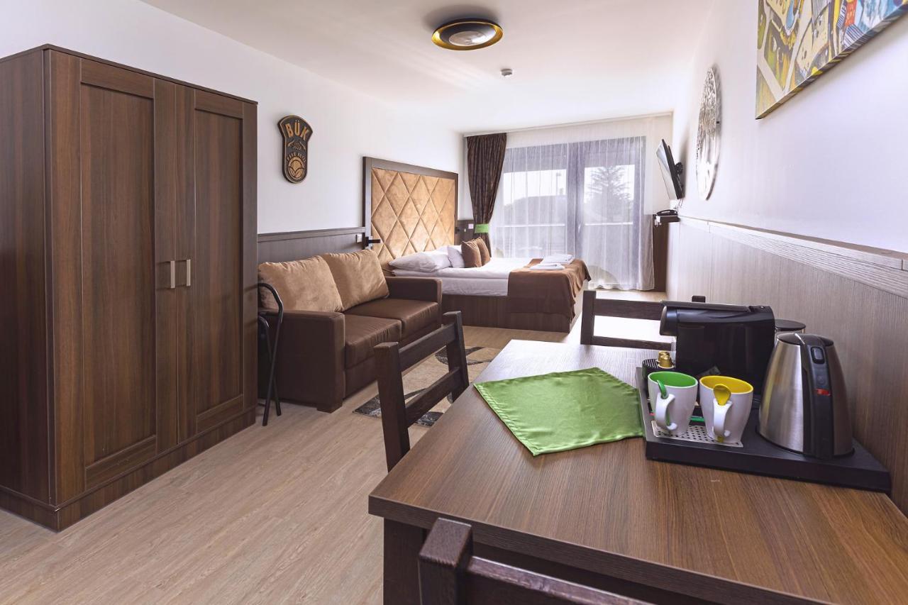 Park Hotel Buek-Buekfuerdo المظهر الخارجي الصورة