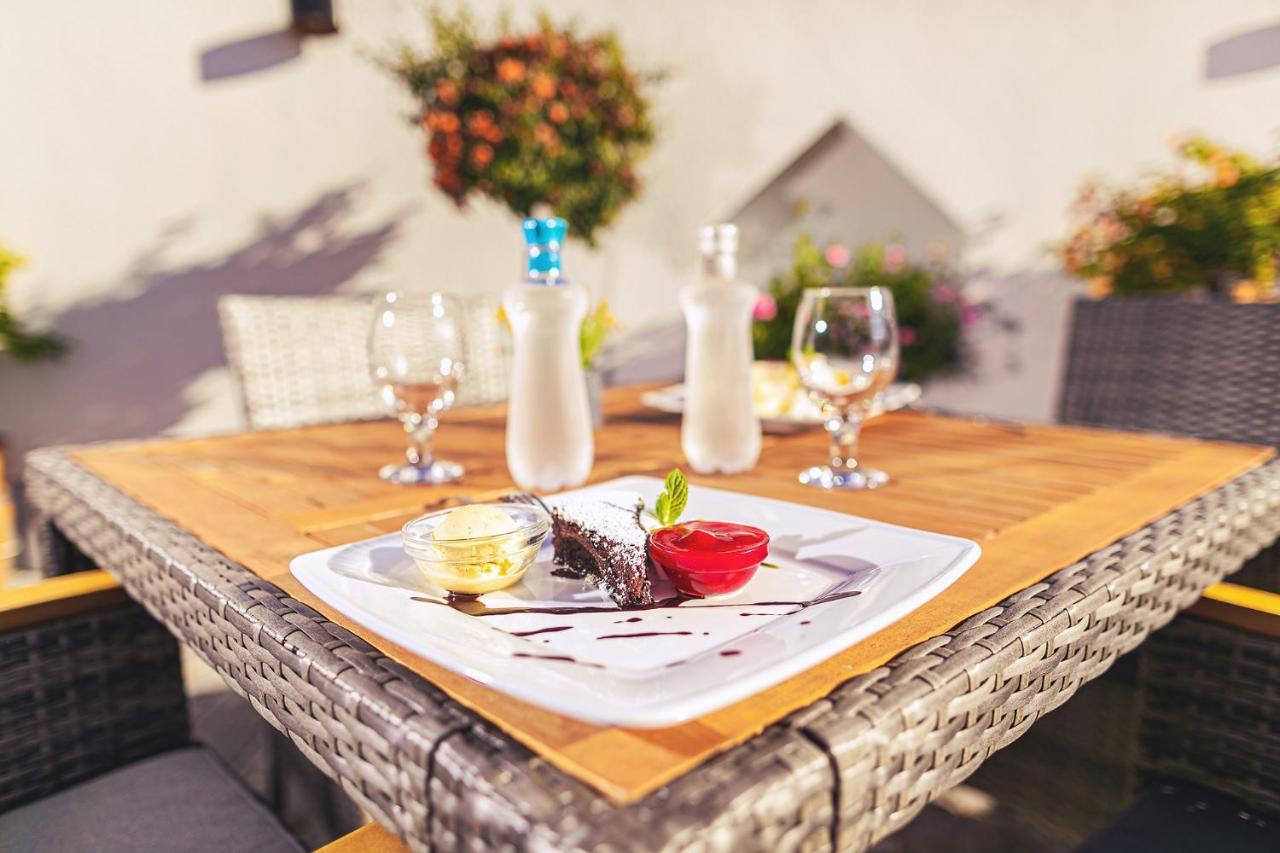 Park Hotel Buek-Buekfuerdo المظهر الخارجي الصورة