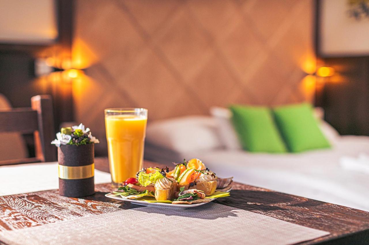 Park Hotel Buek-Buekfuerdo المظهر الخارجي الصورة